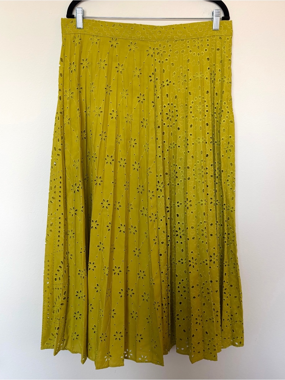Zara Chartreuse Eyelet Maxi Skirt Pleated Skirt Size XL
